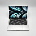 Produktbild: Apple MacBook Air 13,6 Zoll | M2 CPU | 2022 | 256 GB SSD | 8 GB RAM | Silber
