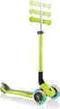 Produktbild: GLOBBER PRIMO FOLDABLE LIGHTS – Tretroller Kinder, 120/80 mm, ABEC 5, 3-rädrig, höhenverstellbar, LED-Rollen, lime grün