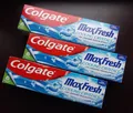 Produktbild: 3x 75 ml COLGATE MaxFresh Cooling Crystals Zahncreme 10x länger frisch