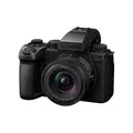 Produktbild: Panasonic DC-S5M2XNE LUMIX DC-S5M2X Full Frame Mirrorless Camera, 4K 60P & 6K 30P Unlimited Recording, Flip Screen, Wi-Fi, Phase Hybrid AF, Active is, Dual Native ISO & S-R1840E 18-40mm S Lens, Black