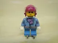 Produktbild: LEGO Figur Mädchen Ice Hockey Spielerin pinker Helm hol081  60133