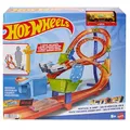Produktbild: Hot Wheels - Trackset mit 1 Fahrzeug, Rennstrecke mit 8er-Kurve für Stunt- und Rennaction, lässt Sets verbinden und zur Aufbewahrung zusammenklappen, HMB15