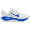 Produktbild: NIKE VOMERO PLUS WHITE/RACER BLUE-CHALK BLUE, WHITE/RACER BLUE-CHALK BLUE, 43