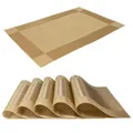 Produktbild: Intirilife 6X Platzset aus PVC in Gold - 45 x 30 cm - Tischset Tischmatte Untersetzer abwischbar hitzebeständig für Küche Esstisch