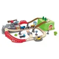 Produktbild: EISENBAHN Baukipper-Set HAPE Kunststoffbox E3764 Züge in den