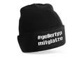 Produktbild: Herzbotschaft Beanie Strickmütze mit Spruch #geilertypmitglatze (Mütze mit Aufdruck, Skimütze) Unisex SoftTouch angenehm weiche und warme Wintermütze Einheitsgröße