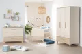 Produktbild: roba® Babyzimmer-Komplettset Sidney - modernes Kinderzimmer in Cashmere & Eiche, (Komplett-Set, 3-tlg., Babybett 70 x 140 cm, Wickelkommode, Kleiderschrank), Griffe & Füße aus Massivholz - Mit hochwertigen Fräsungen im Holz