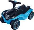 Produktbild: BIG-Bobby-Car NEXT - Deluxe Variante, Kinderfahrzeug mit LED-Front Scheinwerfer, Flüsterreifen und weichem Sitz, belastbar bis zu 50 kg, Rutschfahrzeug für Kinder ab 1 Jahr, Blau