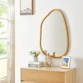 Produktbild: [en.casa] Wandspiegel Filiano 80x58 cm Spiegel mit MDF Rahmen Gold Asymmetrisch zum Aufhängen für Bad, Flur, Wohn- und Schlafzimmer modernes Design