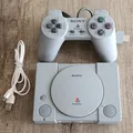 Produktbild: PS1 - Playstation ► Sony PlayStation Classic (SCPH-1000R) inkl. USB Controller ◄