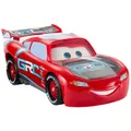 Produktbild: Mattel Disney und Pixar Cars Lightning McQueen Spielzeugfahrzeug und Zubehör, Global Racers Cup Drift & Race Auto mit 4 Kegeln und 2 Spielmodi, HXJ34
