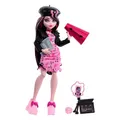 Produktbild: Monster High Fearbook Draculaura Set aus Puppe und Zubehör mit Filmclub-Thema, Collegejacke, Jahrbuch, Drehbuch und Film-Accessoires, HXW30