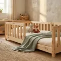 Produktbild: Kinderbett mit Rausfallschutz inkl. Lattenrost | 90 x 200 cm | Natur | Kiefernholz - Massivholz | für Mädchen und Jungs | Kinderbetten