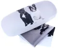 Produktbild: Hochwertiges Brillenetui mit weichem Microfaserbezug mit Bulldoggen inkl. Tuch