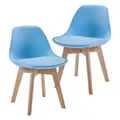 Produktbild: [en.casa] Kinderstuhl Elvdal 2er Set Kinderzimmerstuhl Himmelblau Schreibtischstuhl für Kinder Sitzhöhe 32 cm Polsterstuhl mit Holzbeinen 56 x 38 x 33 cm