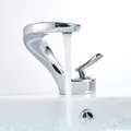 Produktbild: Onyzpily Wasserhahn Einhand-Waschtischarmatur mit Messing Wasserhahn Bad Waschtischarmatur Armatur Mischbatterie Waschbecken wassersparend Einhebelmischer Badarmatur Waschbecken Kaltes und Heiß Chrom