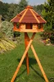 Produktbild: * Riesiges XXL Vogelhaus Vogelhäuser Vogelvilla mit Ständer 67x45cm Dach rot