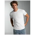 Produktbild: Trigema T-Shirt TRIGEMA Slim Fit T-Shirt aus DELUXE Baumwolle (1-tlg) weiß L (50/52)