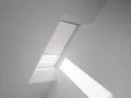 Produktbild: VELUX Verdunkelungsrollo manuell DKL C04 1025S weiß