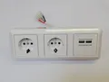 Produktbild: Tischsteckdose 45° Ecksteckdosen für Küche Büro WEISS - 2-fach  + 2x USB (2,4A)