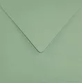 Produktbild: 25 Grün quadratische Kuverts Spitzklappe 153x153 mm 120g Keaykolour Matcha Tea edle Briefumschläge Eco für Einladungs-Karten Geburtstags-Karten Glückwunsch-Karten Hochzeits-Karten Grußkarten