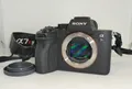Produktbild: Sony Alpha 7R IV 61MP 35mm Vollformatkamera Gehäuse (ILCE7RM4) FK 0129
