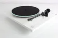 Produktbild: HiFi-Plattenspieler mit RB220 Tonarm & Glasplattenteller, Rega Planar 2 NEU 