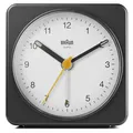 Produktbild: Braun Klassischer analoger Wecker Schlummerfunktion und Licht, ruhiges Quarzuhrwerk, Crescendo-Alarm, schwarz-weißes Modell BC03BW.