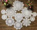 Produktbild: MINDPLUS Set mit 11 Handgehäkelten Deckchen Baumwolle Gehäkelte Spitzen Deckchen Untersetzer Tischset 10-25 cm Rund Weiß Vintage-Hochzeit Teeparty