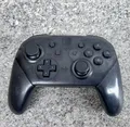 Produktbild: Nintendo Switch Pro Controller schwarz
