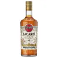 Produktbild: BACARDÍ Añejo 4 Jahre alter Premium Caribbean Rum, 40% Vol., 70 cl/700 ml, im Eichenfass gereifter Karibik-Rum, 4 Jahre unter karibischer Sonne gelagert, ideal als Geschenk