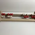 Produktbild: P074 Rechenrahmen 20er Zahlenraum rot/weiß RE-Wood® Abakus Rechenschieber