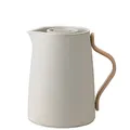 Produktbild: Stelton Tee-Isolierkanne Emma - Isolierte Kunststoff-Teekanne mit Deckel & Edelstahl-Thermoeinsatz - Modernes Design, cleverer, integrierter Infusionsfilter & Buchenholzgriff - 1 Liter, Soft Sand