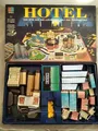 Produktbild: HOTEL - Das Spiel aus der luxuriösen Welt der Traumhotels [Familienspiel]. Achtu