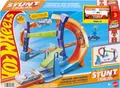 Produktbild: Mattel Hot Wheels Stunttracks Sprung durch die Spirale Trackset und Spielzeugauto im Maßstab 1:64, Track-Schnellstecksystem