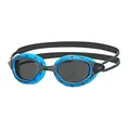 Produktbild: Zoggs Predator Schwimmbrille Erwachsene, Herren und Damen – UV-Schutz, Antibeschlag, Bequemer Sitz & Einfach Verstellbare Zugbänder Rauchglas, Blau/Schwarz, Klein