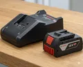 Produktbild: Bosch Professional GBA 18V 4,0AH Akku + GAL 18V-40 Ladegerät Set (1600A01B9Y)