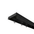 Produktbild: SN Deco - Vorhangschiene SH Set 2-läufig, Gardinenschiene, vorgebohrt, m. Blende schwarz 5cm, Komplettes Zubehör und Röllchen (Schiene Schwarz, Blende Schwarz, 120 cm)