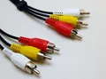 Produktbild: 5m 3-fach Audio-Video Cinch-Kabel, 3xCinchstecker auf 3xCinchstecker