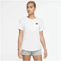 Produktbild: Nike Sportswear T-Shirt W NSW CLUB SS TEE etwas weiterer Schnitt, kürzere Länge, mit leicht abgerundetem Saum weiß L (44/46)