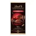 Produktbild: Lindt Schokolade Edelbitter Mousse Sauerkirsch-Chili | 150 g Tafel | Mit 70 % Kakaogehalt und dunkler Mousse au Chocolat und Sauerkirsch-Chili Füllung | Schokoladentafel | dunkle Schokolade