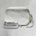 Produktbild: Florence Umhängetasche Damen Tasche Echtleder silber metallic OTF811J