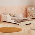 Produktbild: smartwood Kinderbett 70x140 Weiß - Montessori Bett mit Rausfallschutz & Lattenrost - Kinderbett ab 2 Jahre aus Holz mit FSC-Zertifikat - Bodenbett für Jungen & Mädchen - Einfache Montage - TILA6