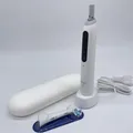 Produktbild: Oral-B iO 5N Elektrische Zahnbürste, weiß, mit Bluetooth, 1 Bürste, 1 Reiseetui
