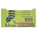 Produktbild: Wasa Knäckebrot Sandwich Pesto 3x37g (111g) I Knäckebrot-Snack aus Weizenmehl mit einer Füllung aus Käse und Basilikum-Pesto, perfekt für unterwegs