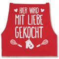 Produktbild: Shirtracer Schürze - Kochschürze - Erwachsene - Hier wird mit Liebe gekocht - 85x69 - Rot - damen schürzen küche küchenschürze koch kocht kochschürzen lustige geschenke für köche köchin geschenk