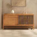 Produktbild: IDIMEX Sideboard Adamo 145 cm aus Massivholz, Eiche Finish - Kommode mit markanter Lamellenschiebetür, Wohnzimmer Möbel mit 2 Schubladen, Anrichte mit verstellbarem Einlegeboden