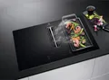 Produktbild: AEG Kochfeld mit Dunstabzug CCE84751CB, Powerboostfunktion, Bridgefunktion auf beiden Seiten
