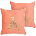 Produktbild: Beliani - Dekokissen 2er Set Korallenrot Und Gold Samt Quadratisch 45x45cm Mit Füllung Reißverschluss Bedruckt Bestickt Tiermotiv Oktopus Tintenfisch