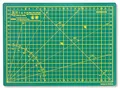 Produktbild: Elan Schneidematte A4 Grün, 5-lagige Schneidematte 22x30 Selbstheilend, Bastelunterlage Schnittfest A4, Cutting Mat 22x30, Schneideunterlage Basteln